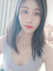 肉感大奶子小妹樱桃