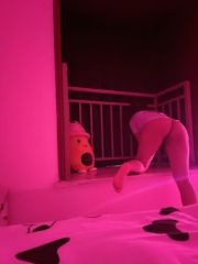 极品性感三点粉制服小妹妹