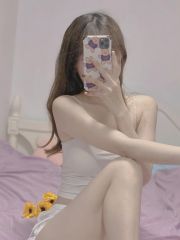 皮肤嫩滑小白菜老师