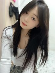 肤白貌美小嫩妹