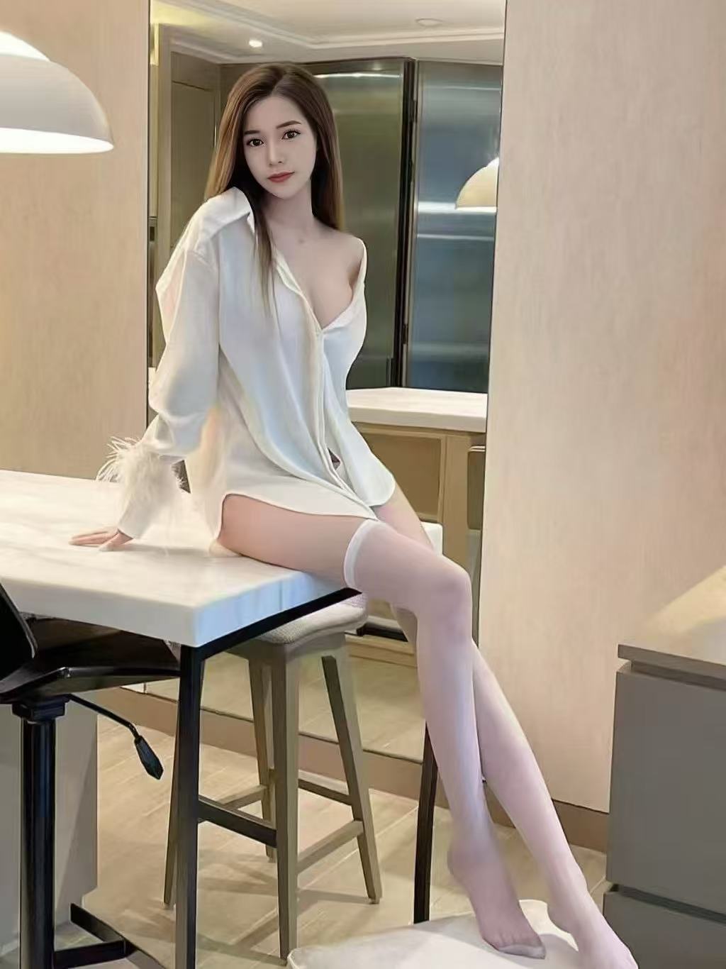 白云清纯甜美少女兼职-朵朵