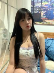 极品微胖大熊粉嫩炮架子下面水流成河