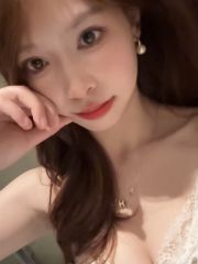 淫荡白嫩多汁够浪小姐姐