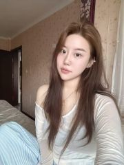 表面清纯内心非常骚