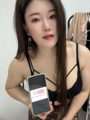 穿着性感内衣的老师