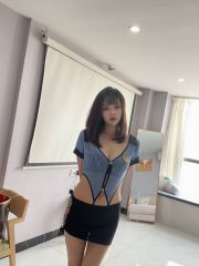 金水极品大胸性感美女