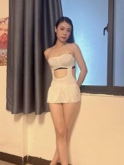 黑丝大肉臀风骚小姐姐