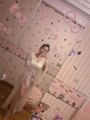 大胸肥臀细腰的骚货