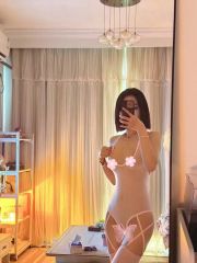 天河短发女神莉莉