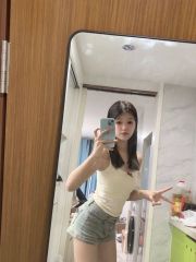 极品迷人小妖女