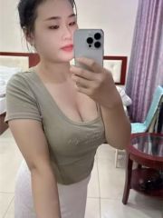 手法熟练的美少妇