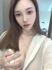 嫩妹初次下海兼职粉嫩多汁