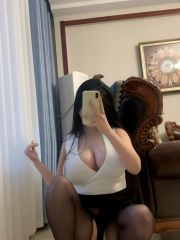 性感年轻大胸妹子