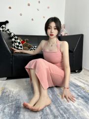 秦淮白嫩迷人小仙女