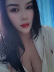 天然大胸服务控少妇