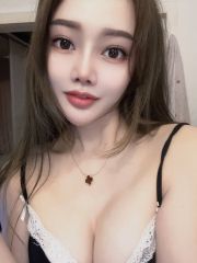 妹子扭着翘臀快把我榨干是真的骚