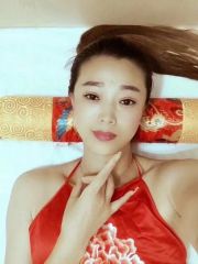 服务系长腿少妇