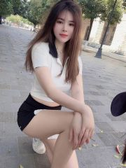 身材苗条美女非常听话