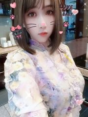 刚下海小穴粉嫩水多