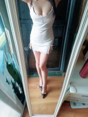 服务系大胸御姐