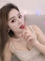 丰满性感老师依娜