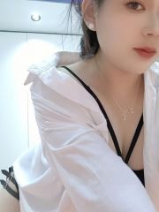 水嫩吊带袜女郎直接撕开爱爱