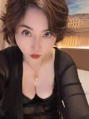 大奶性感风韵味十足