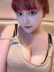 一线天，大奶骚妹.非常值得体验