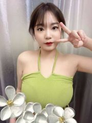 前凸后翘极品长腿美女