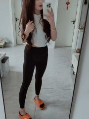 妹妹刚下海性感妖娆