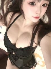 过年不休假妍妍