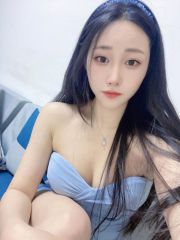 反差清纯表妹兼职 外冷内热