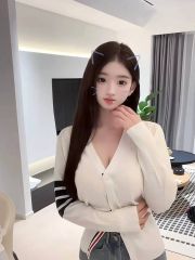 蜀山敏感白皙水润大奶妹