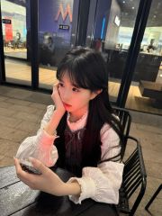 杏花岭粉嫩白虎兼职妹刚下水