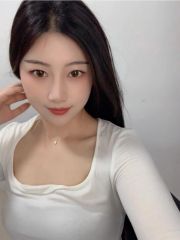 宝安清纯白皙嫩女