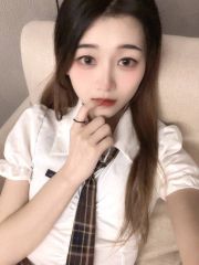 稚嫩可爱小萝莉刚到北海