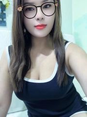 颜值兼职粉嫩多汁