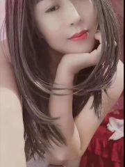 黑裙大灯喷水少妇